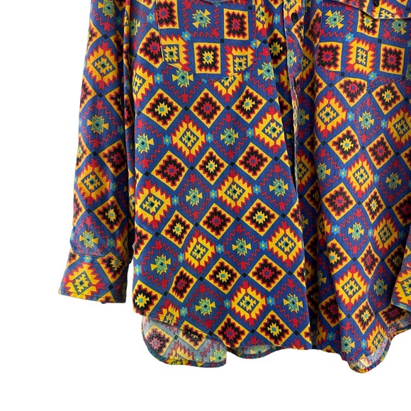 Colorful Geometric Pattern Men's Casual Button Down Shirt - Picture 3 of 9